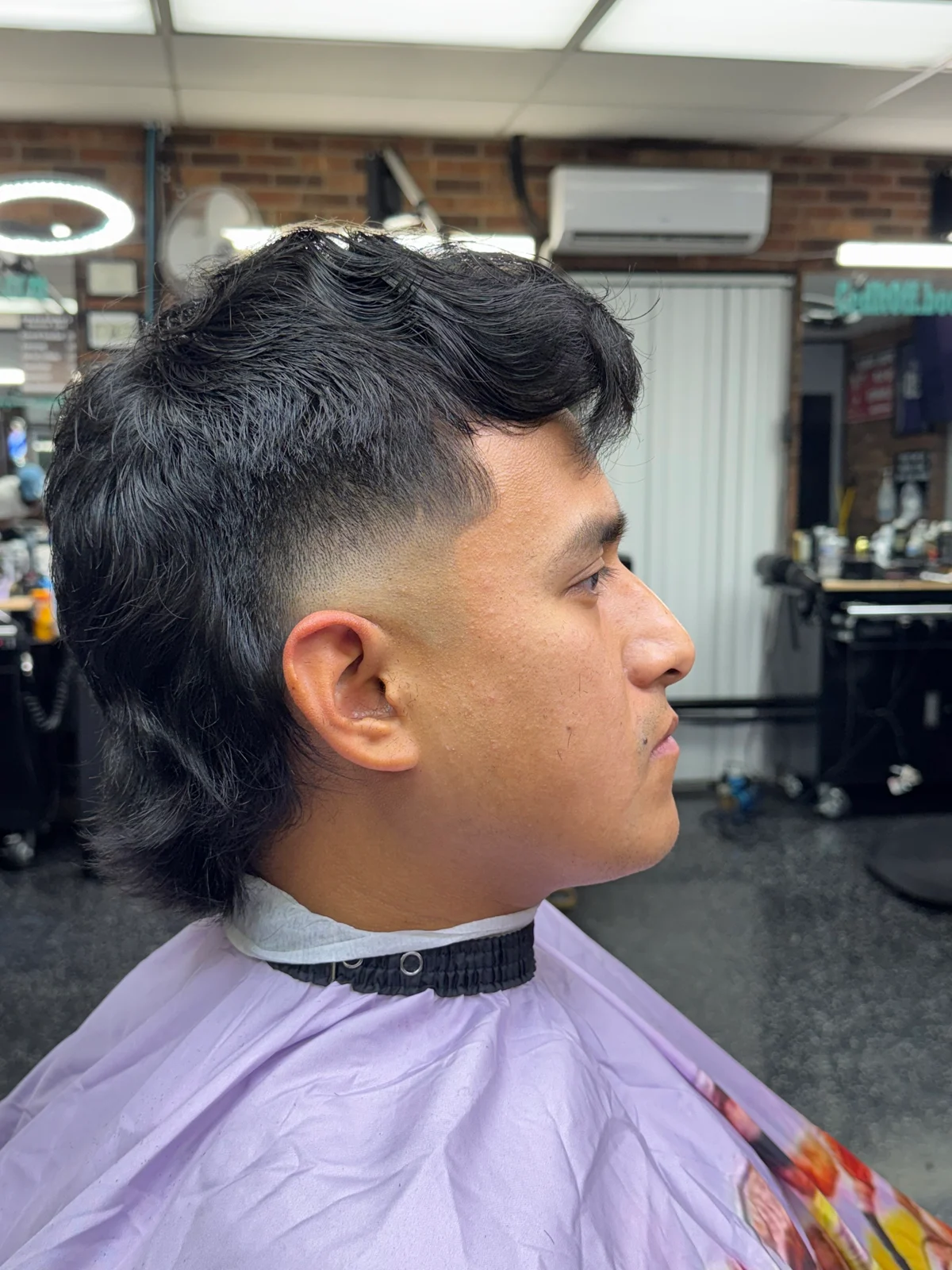 Burst fade & flowing texture